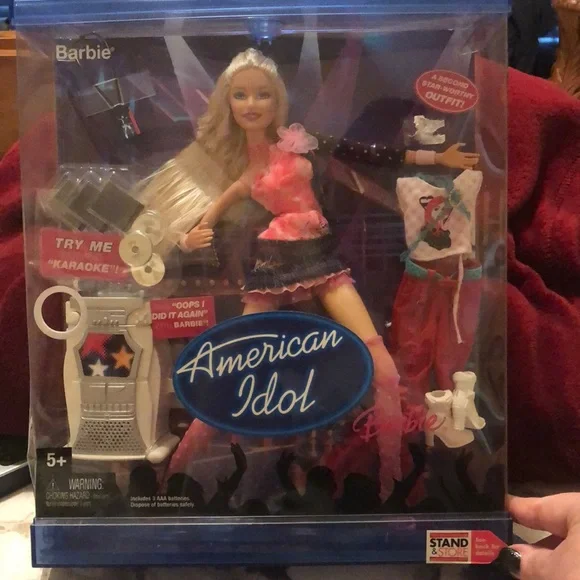 American Idol Barbie - Blonde - Picture 1 of 2